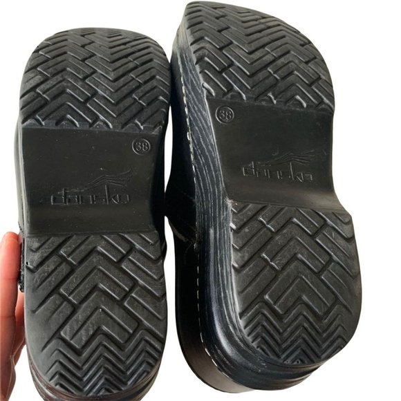 Dansko Professional Nurse Black Cabrio Leather Clogs - Picture 5 of 7